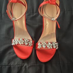 RED HEELS
