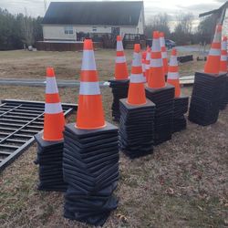 Traffic / Safety Cones 28"
