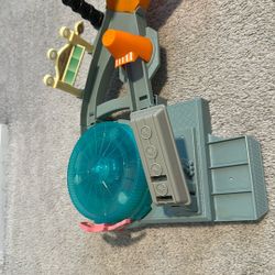 Disney Pixar Cars Mini Racers Radiator Springs Spin Out Playset