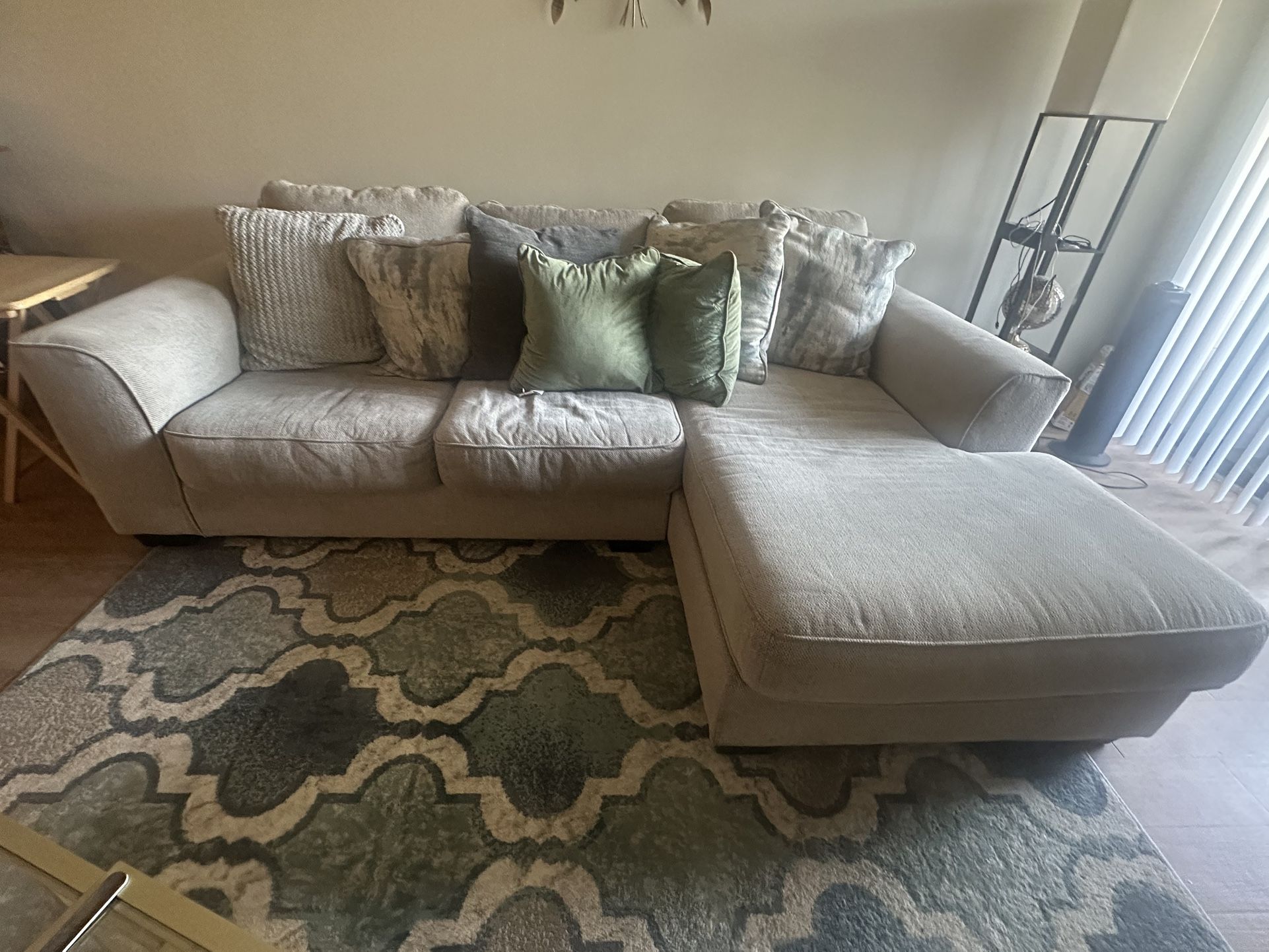 Couch w/attached chaise