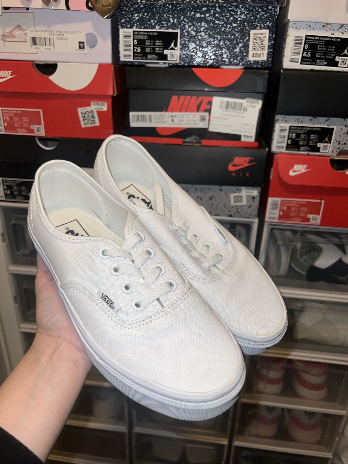 white vans men’s 6/women’s 7.5