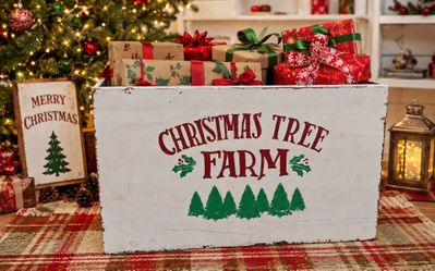 Distressed Christmas Wood Box
