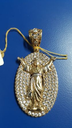 Charm 10k stone zc 9.3gr