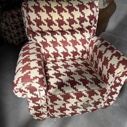 2 Lazy Boy Recliner Chairs