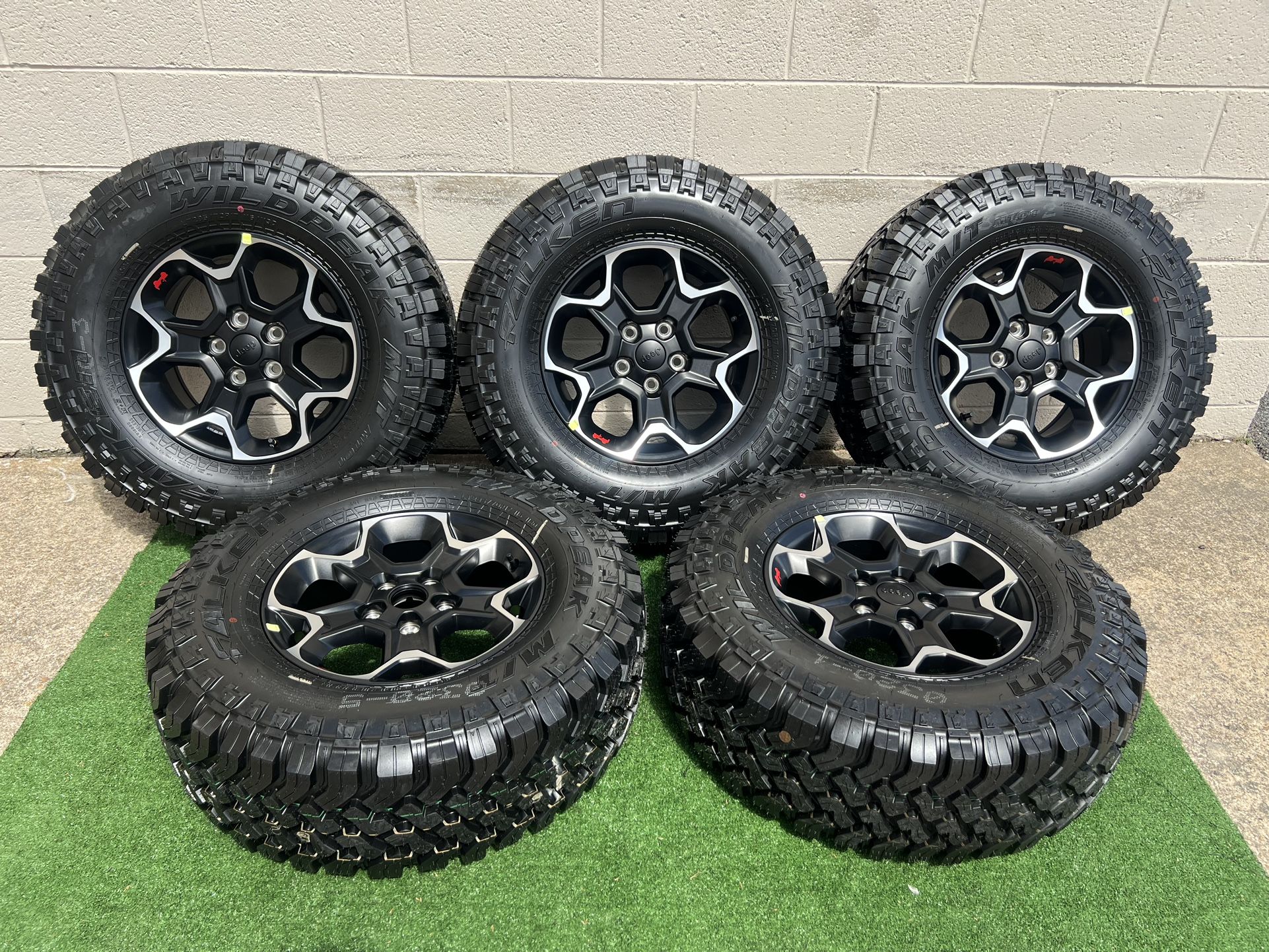 Gladiator Jeep Wheels And Tires 