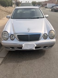 Mercedes-Benz E-Class Silver Sedna 300 E
