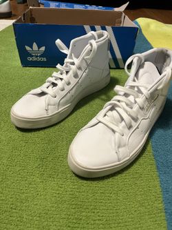 White Adidas SLEEK MED