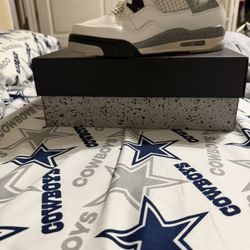 Jordan 4 White Cement (Size 6.5Y)