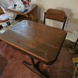 Antique Vintage Child  School Desk, 1(contact info removed)'s, Swivel Seat