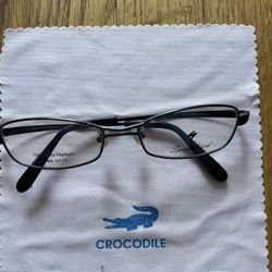 Metal-framed glasses