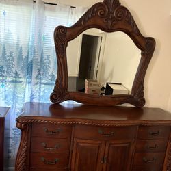 Solid Wood Dresser 