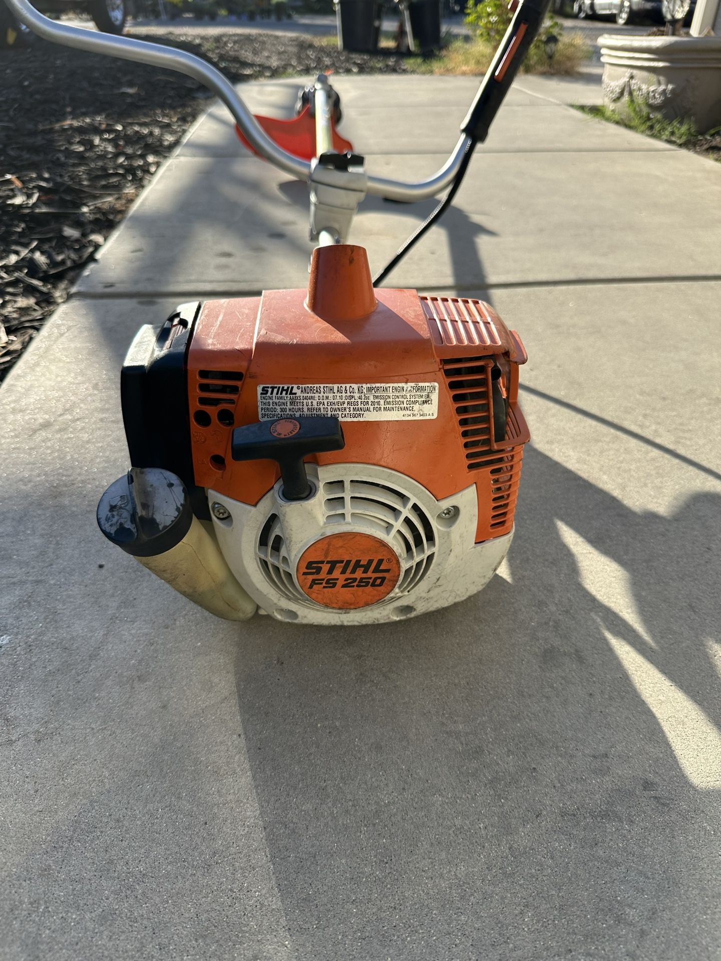 STIHL FS250 WEED EATER SÚPER FUERTE 