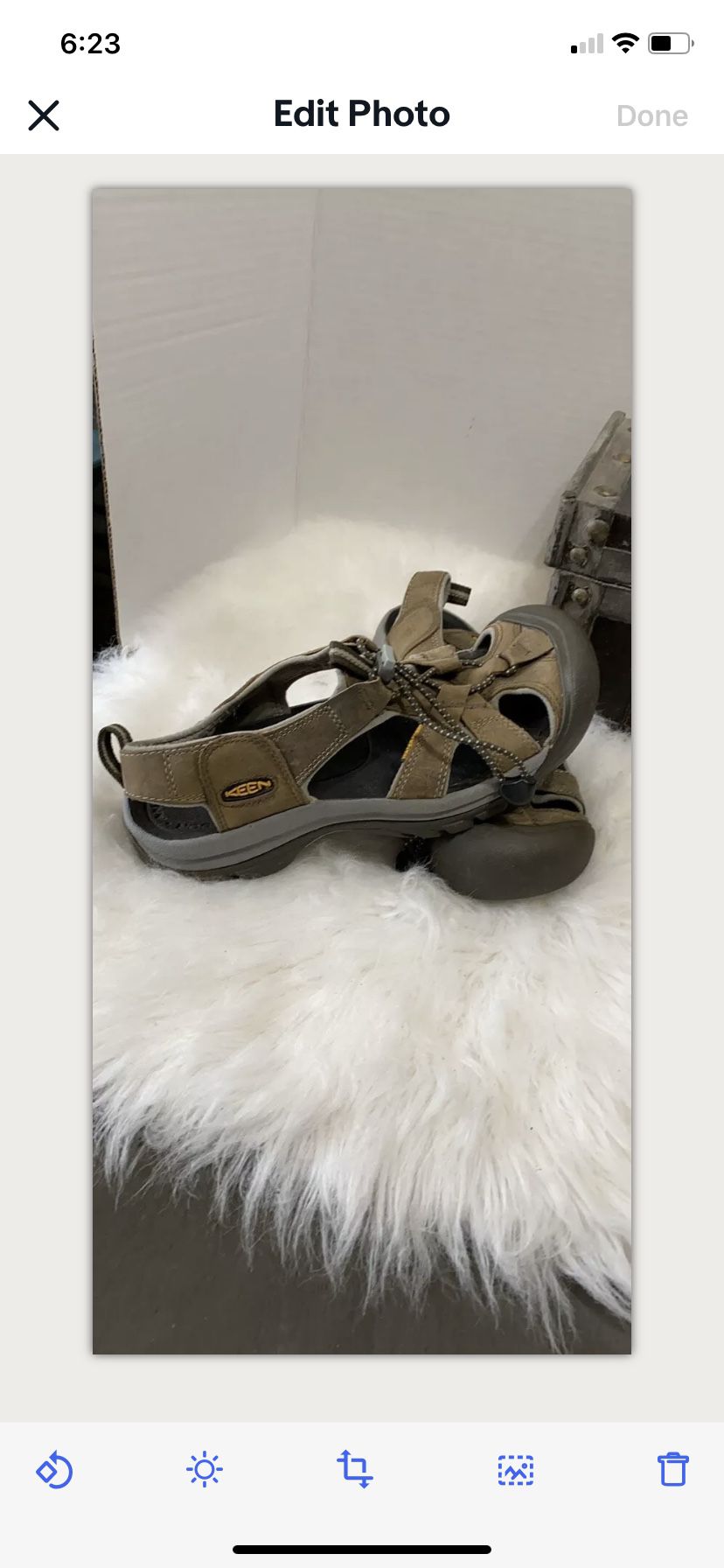 KEEN women’s brown leather Sandals sz 7.5 Waterproof