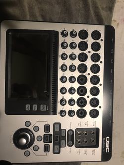 QSC TouchMix-16