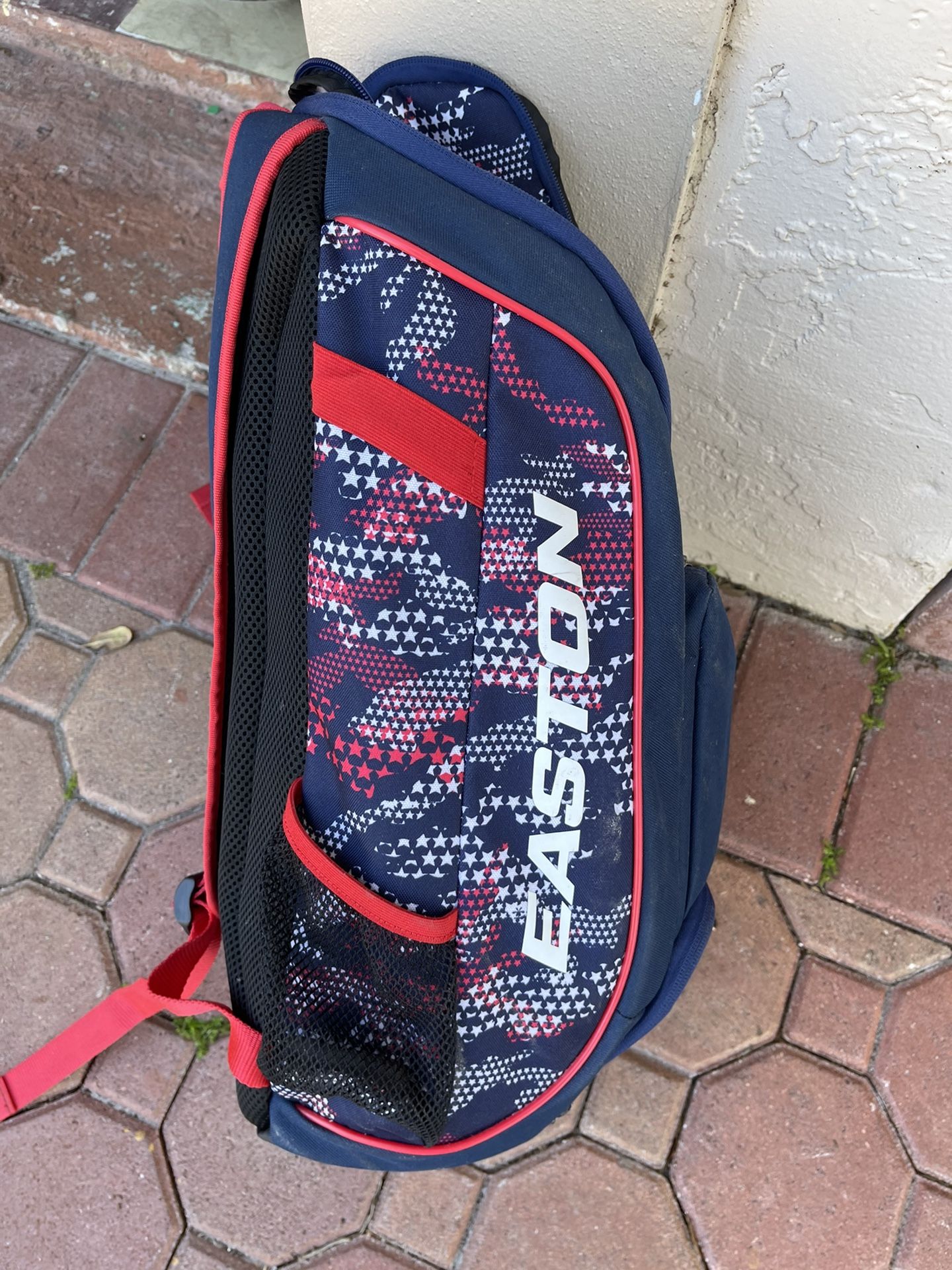 Easton Baseball Backpack Barely Used