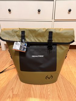 RealTree Trail Blazer Cooler Bag Backpack for Camping, Hiking, Outdoors - Green - BRAND NEW