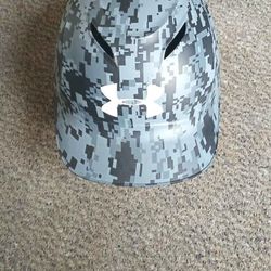 Under ARMOUR helmet 
