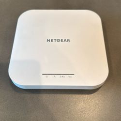 Netgear WiFi 6 AX1800 Access Point WAX610 Excellent Condition