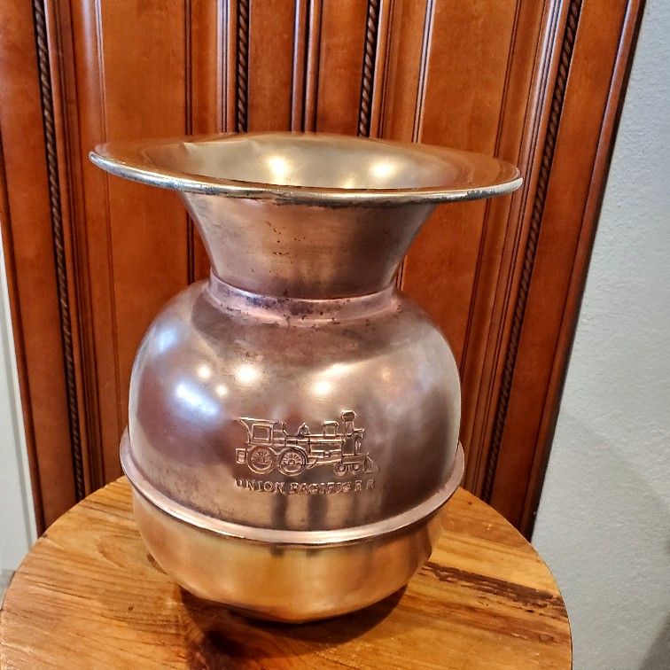 Vintage Brass & Copper Union Pacific Railroad Spittoon 10"×9"