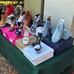 Tengo Estos Tenis Y Zapatos De Dama Unos Nuevos Y Otro Poco Usado Dame Una Oferta Razonable Por Todo