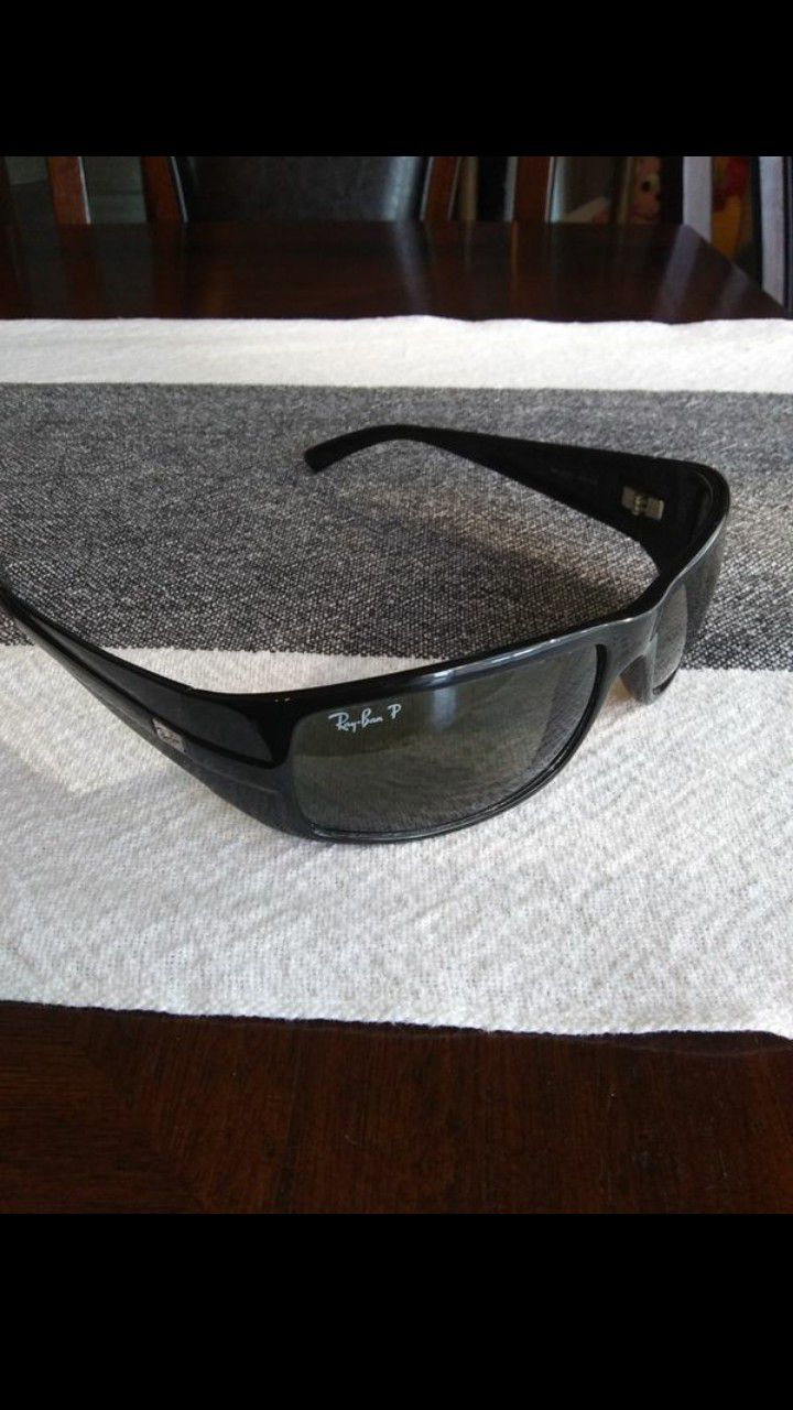 Ray-Ban Sunglasses- like new