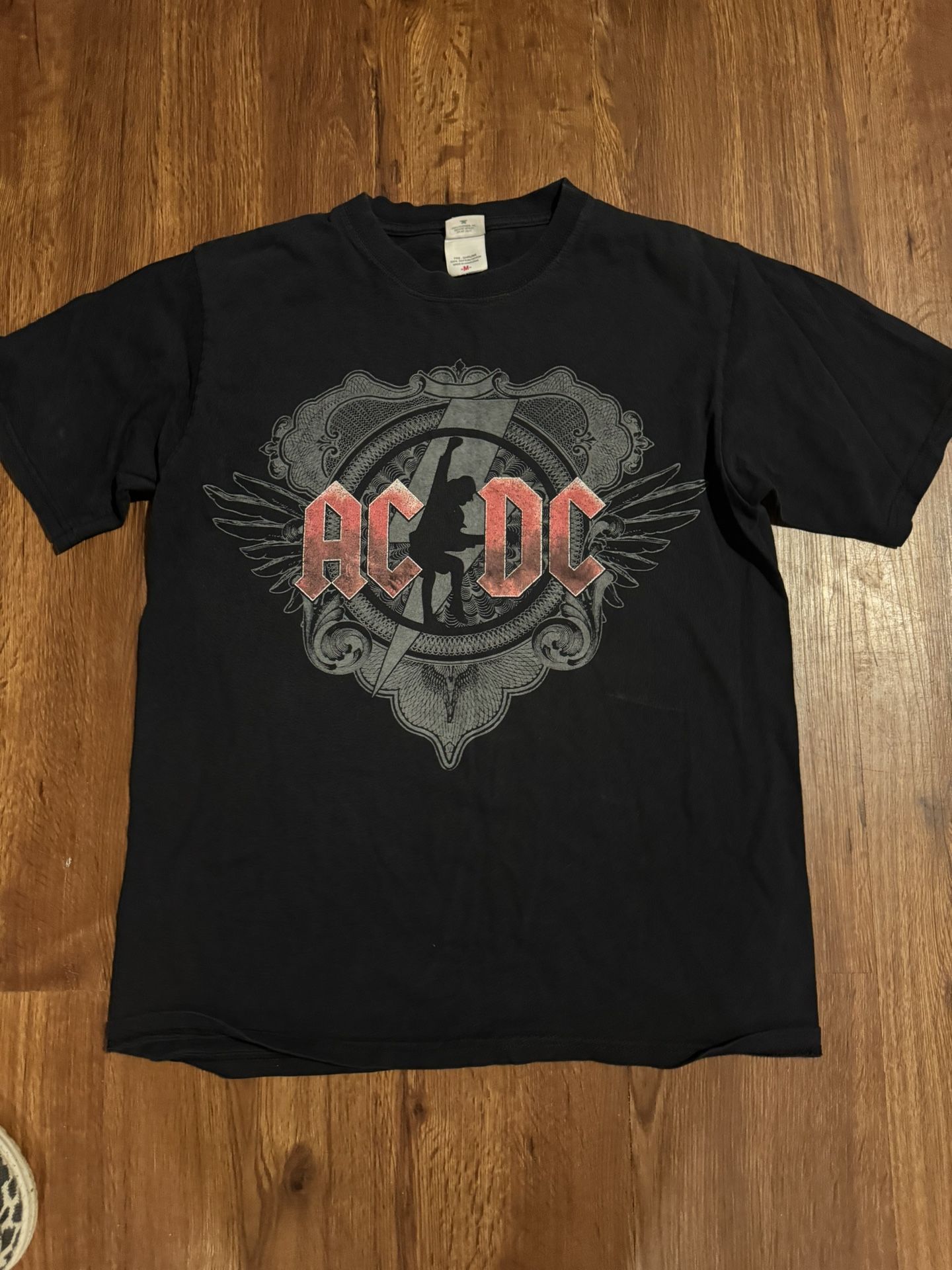 Ac/Dc T-shirt size medium