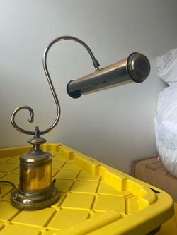 Gorgeous Metal Vintage French Scroll Gold Desk Lamp  Light