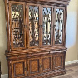 Quality Real Wood Dining Table With 2 Leaves And Buffet
