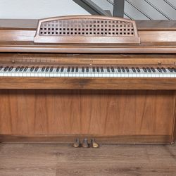 W. W. Kimball Whitney Piano 