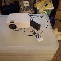 Projector With Screen 