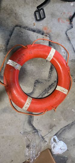 Boat life ring throw bouy