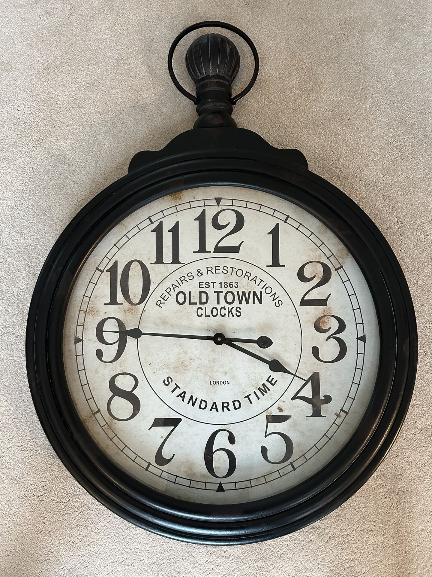 Large Wall Clock working clock for Sale in Bothell, WA OfferUp