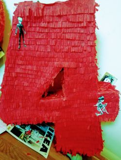 Hand made pinata pinata casera