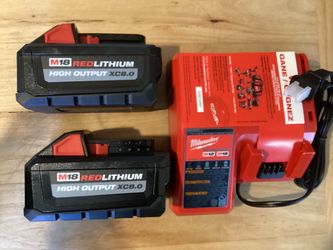 2 Milwaukee M18 HIGH OUTPUT 8.0 Batteries And M18 Charger. Brand NEW. NUEVO