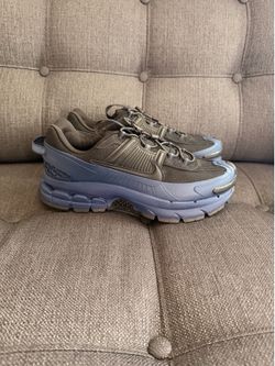 Nike Zoom Vomero 5 Roam Size M8.5/W10
