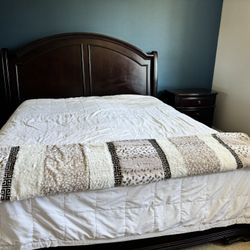 King Bedroom Set