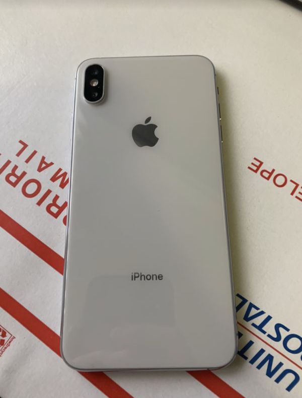 iPhone XS Max for Sale in Des Moines, WA - OfferUp