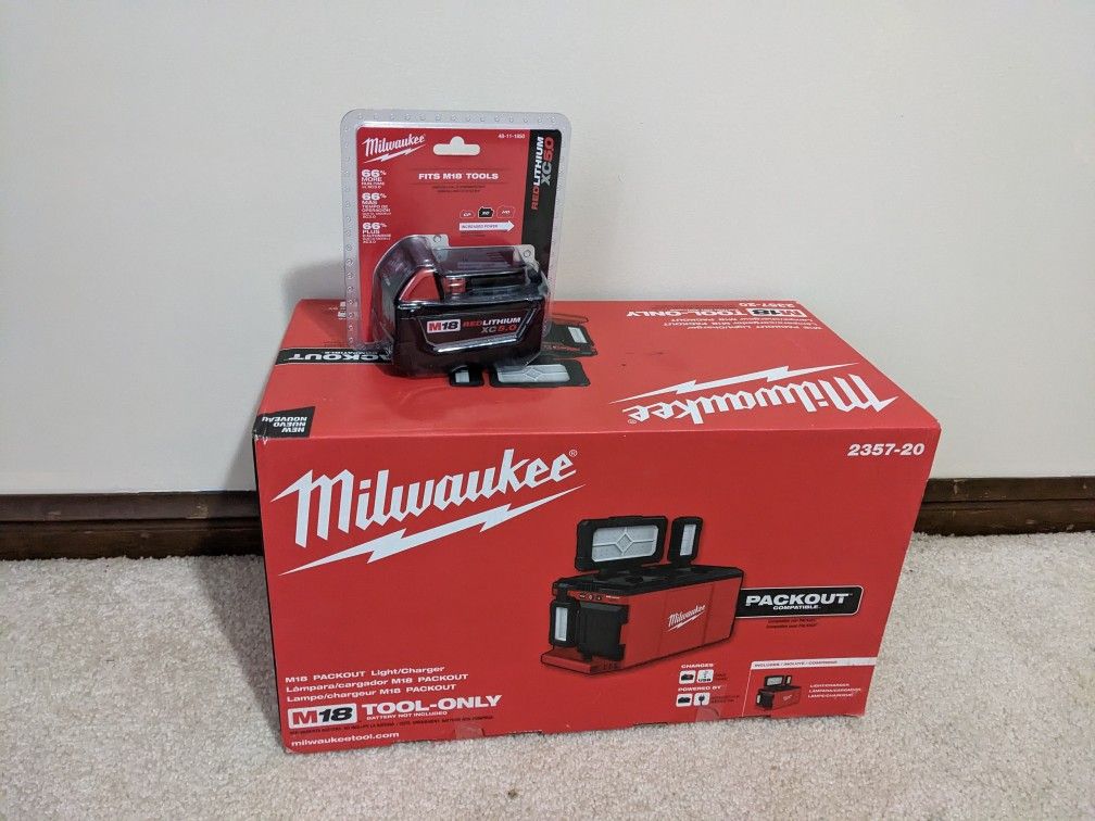 Milwaukee Packout With M18 5.0 Ah Battery