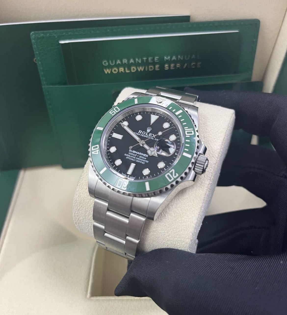 Rolex Green Submariner - Brand New/Never Worn -> Official Box + All Accessories Included ✔️