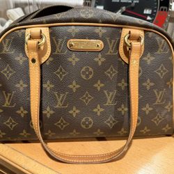 Louis Vuitton - Montorgueil PM