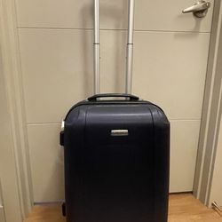 Like New Navy Blue Samsonite Carry On Luggage 