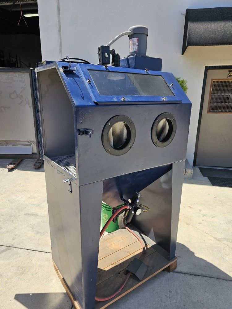 Sand Blast Cabinet