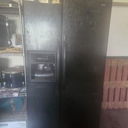 Kenmore  French Door Refrigerator W/ Ice/ Water Door