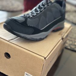 New Landsend sport shoe size 12D  black/grey 