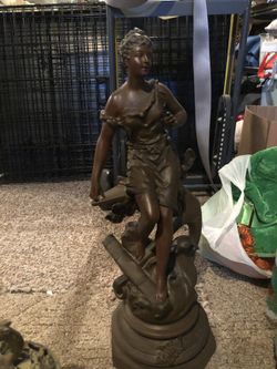 Murmure des Flots statue