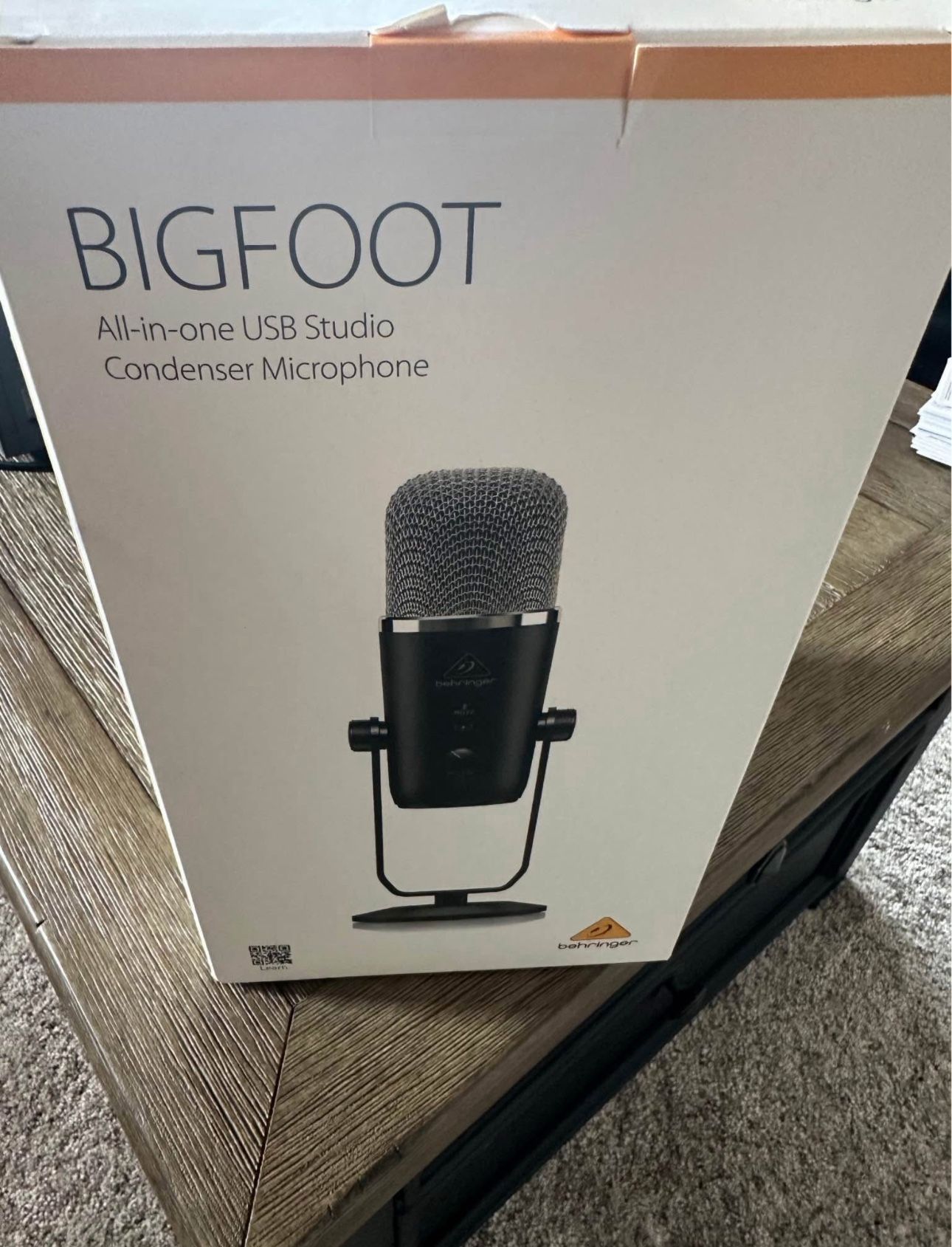 Behringer BIGFOOT All-In-One USB Studio Condenser Microphone