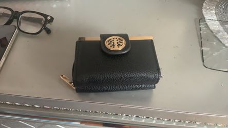 Black wallet