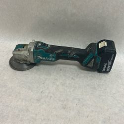 Makita XAG25 18 V Grinder 3ah battery included