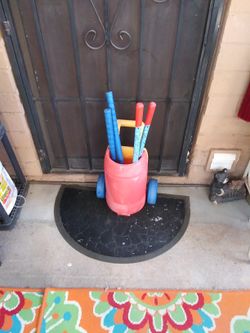 Free Little Tykes Golf Bag And 4 Clubs