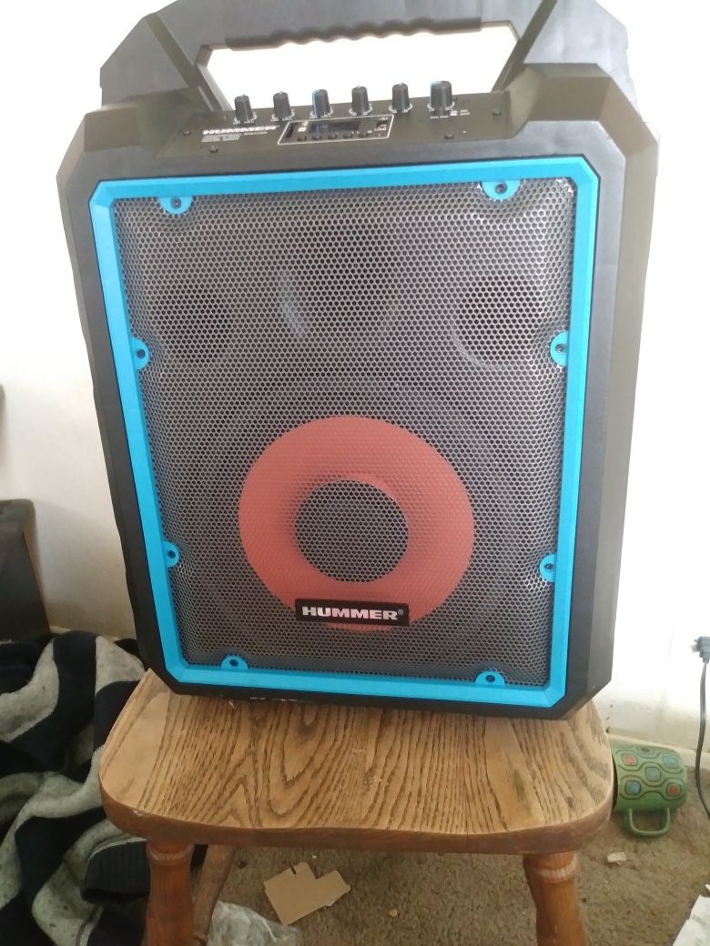 Hummer 1200 sales watt portable speaker